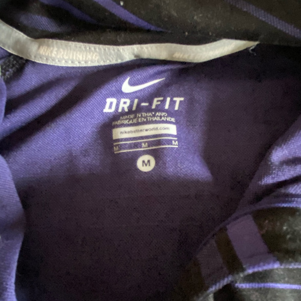 nike pull over - Picture 3 of 4